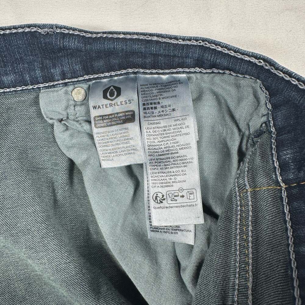 Levi's 559 Relaxed Straight Fit Men's Jeans Size 40x36 - Picture 4 of 11